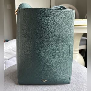 Authentic CELINE seau sangle bucket bag